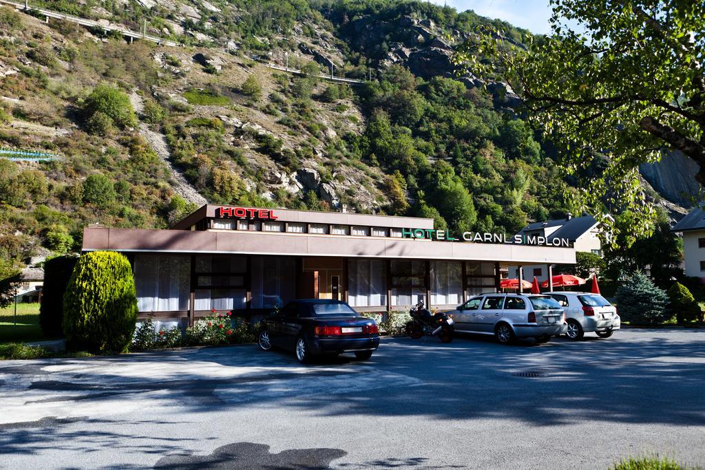 Hotel Garni Simplon Brigerbad ภายนอก รูปภาพ
